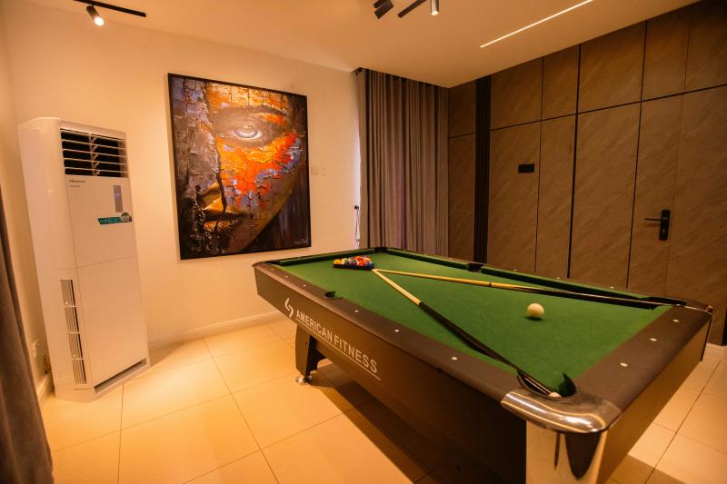 Living Room / Lounge