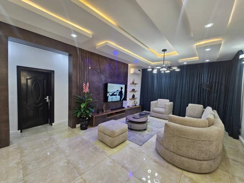 Living Room / Lounge