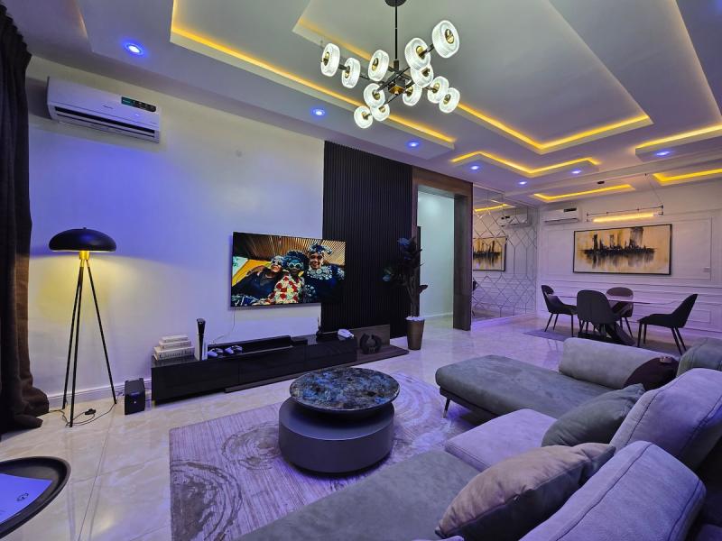 Living Room / Lounge