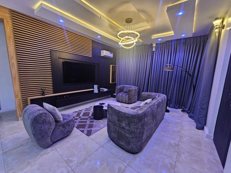 Living Room / Lounge