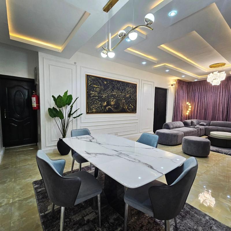 "Ibiza: Chic 3BR Haven"